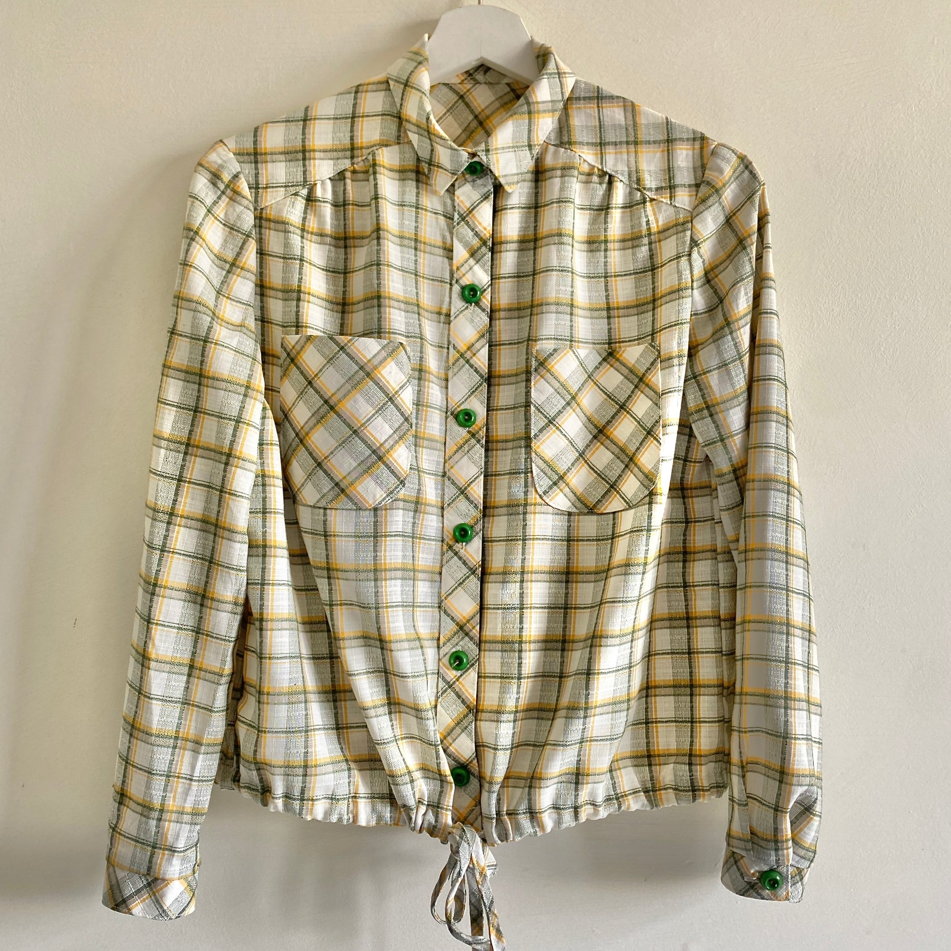 Early 80s vintage checked shirt Button down front fastening Two front chest pockets Single button cuff Drawstring waist detail
