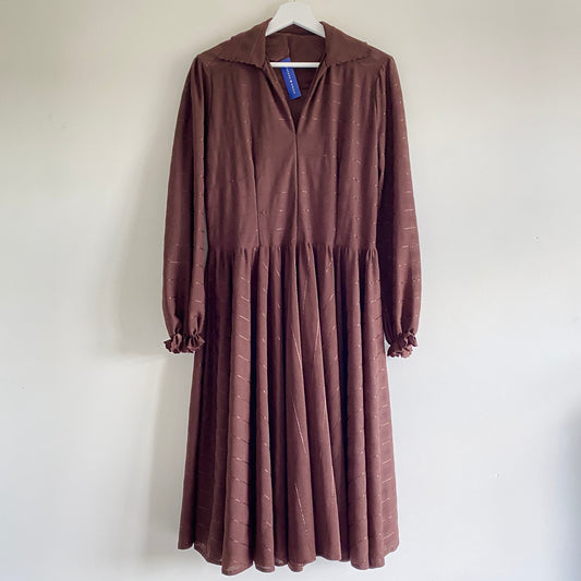 70s handmade brown vintage midi dress V neckline Scalloped collar Self stripe fabric Long sleeves with elasticated cuffs Scalloped detail to cuffs Elasticated waist Full skirt